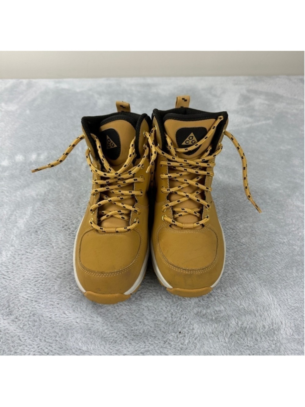 Nike ACG Manoa Leather Boots Haystack Size 4.5Y - Picture 12 of 13